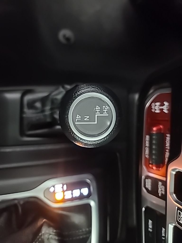 2025 Jeep Wrangler 4-Door Rubicon - Photo 36