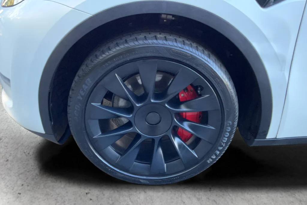 Used 2024 White Tesla Long Range image 29