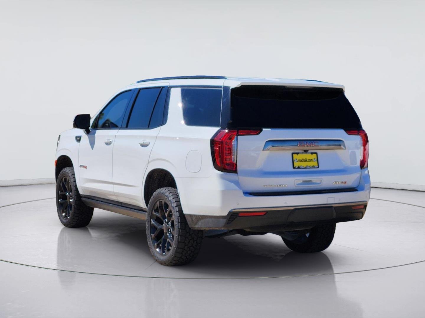 Used 2024 Summit White GMC AT4 image 6