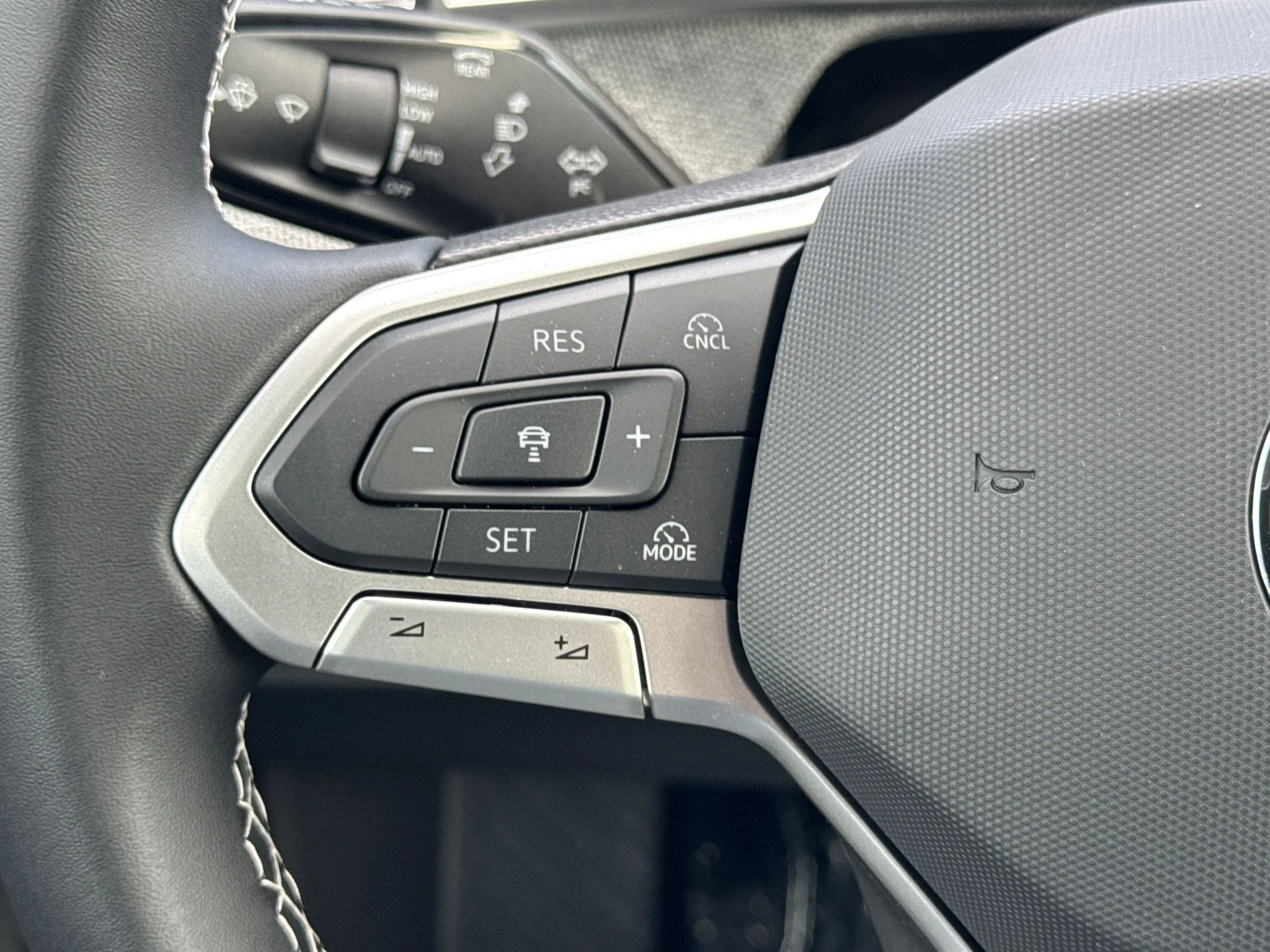 New 2026 Platinum Gray Metallic Volkswagen S image 19