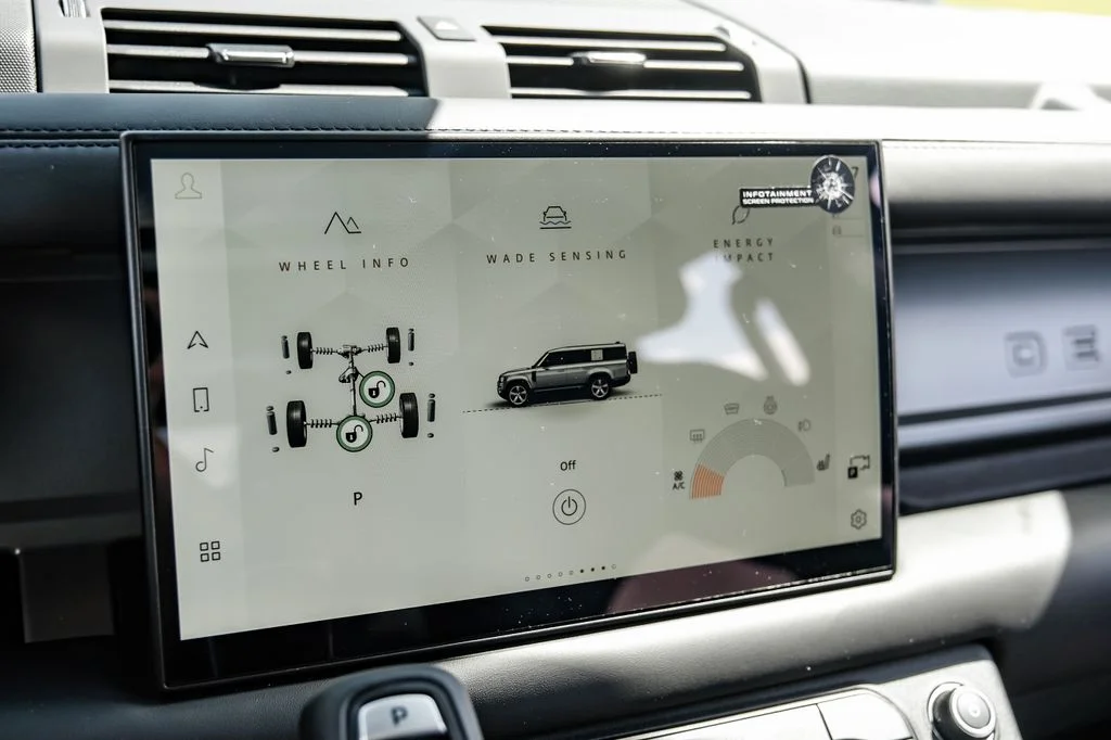 2025 Land Rover Defender V8 - Photo 36