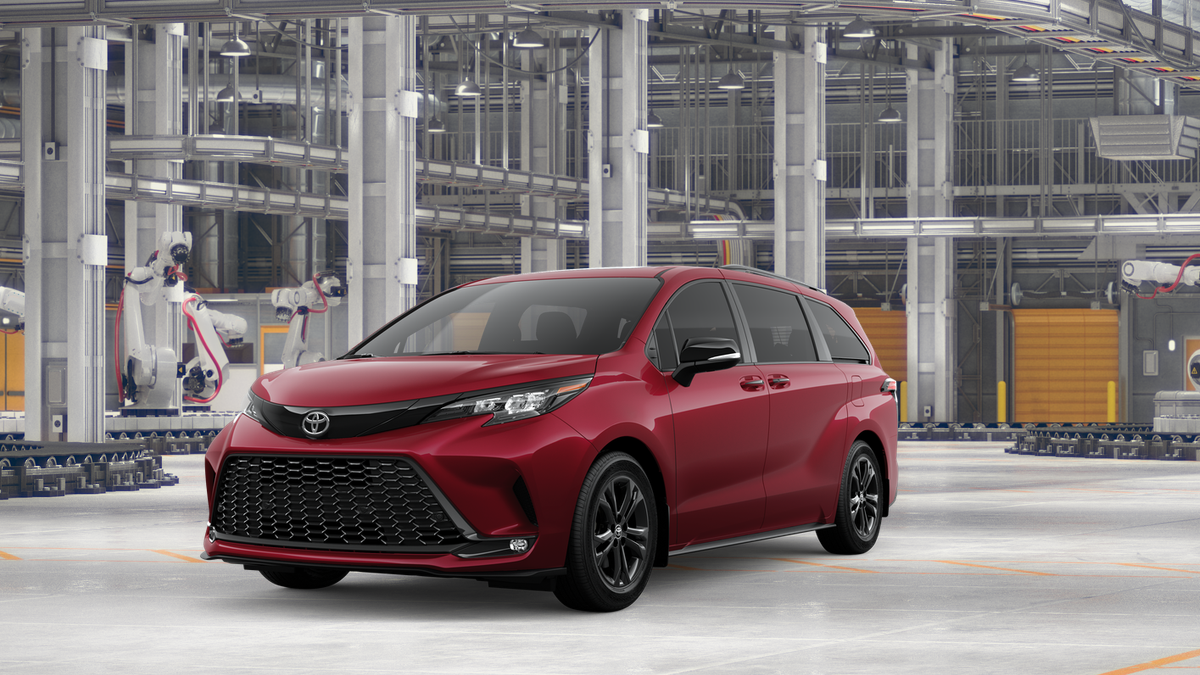 2026 Toyota Sienna XSE 7-Passenger Hybrid AWD's photo