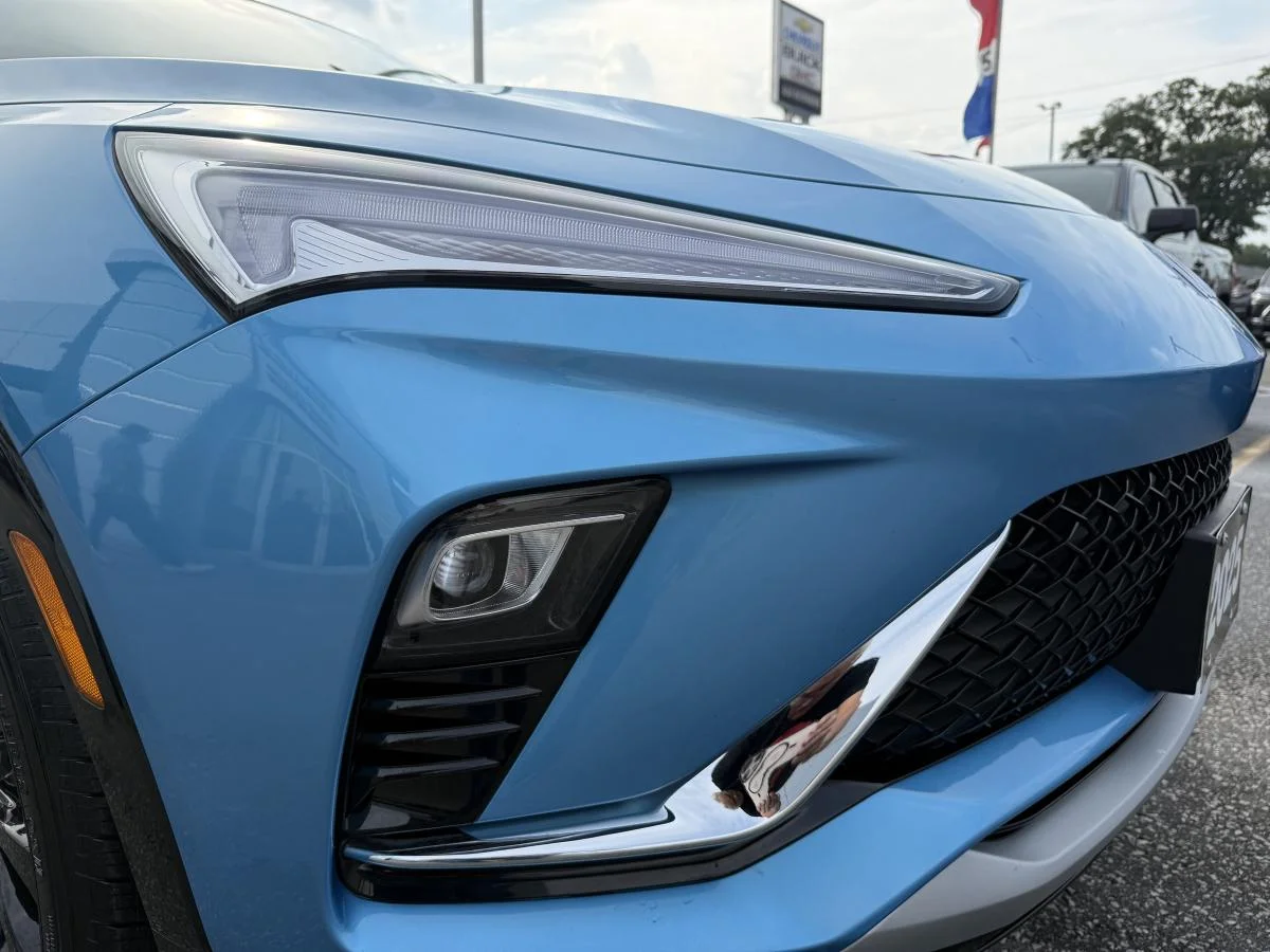 Certified Used 2025 Blue Buick Fwd 4dr Sport image 9