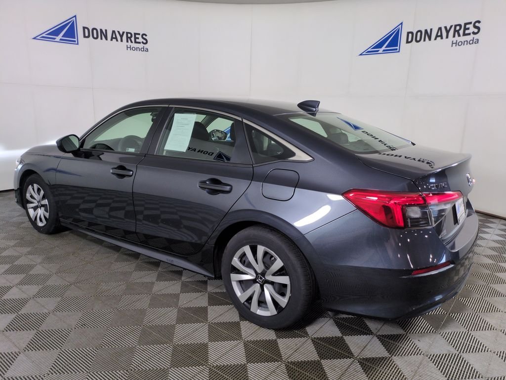 Certified Used 2024 Meteorite Gray Metallic Honda LX image 4