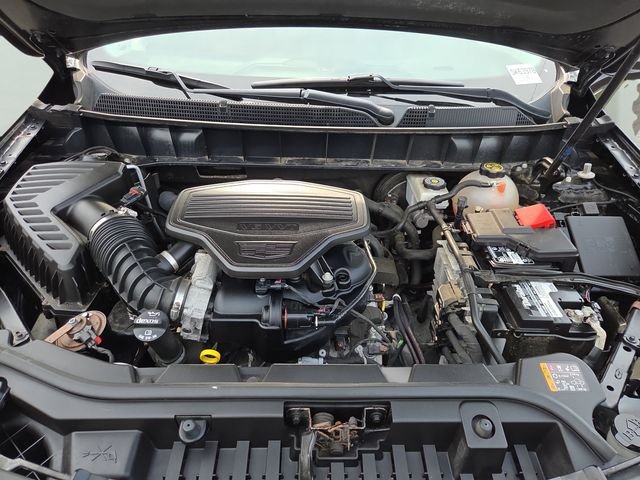 Used 2019 Black Metallic Cadillac Luxury image 40
