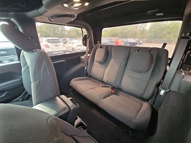 Used 2022 Black Jeep Sport S image 28