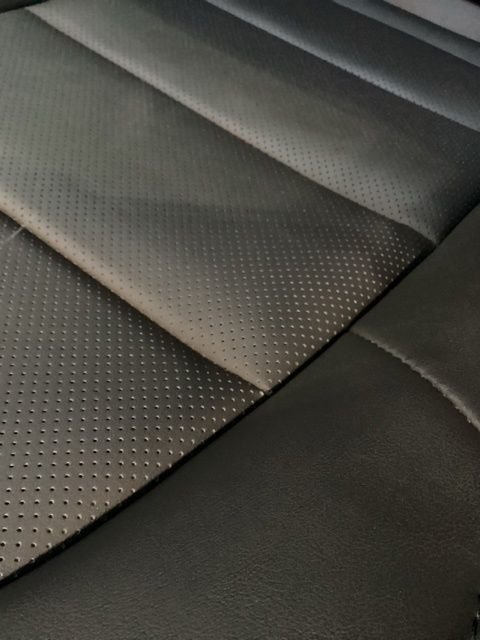 Used 2017  Mazda Touring image 18