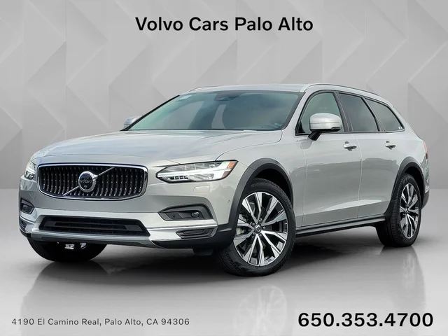 2025 Volvo V90 Cross Country B6