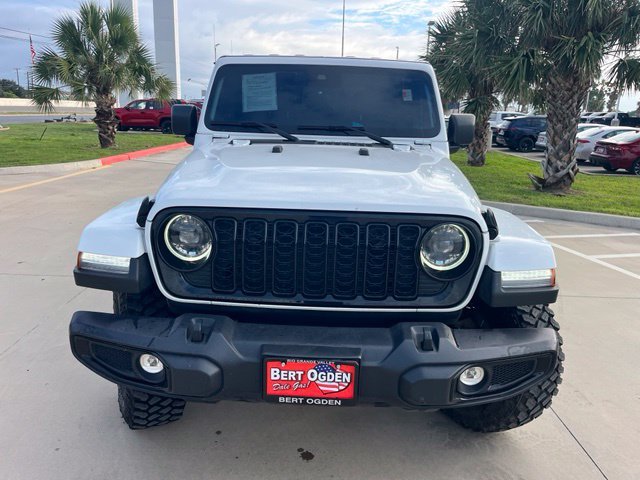 Used 2025 White Jeep Willys image 2