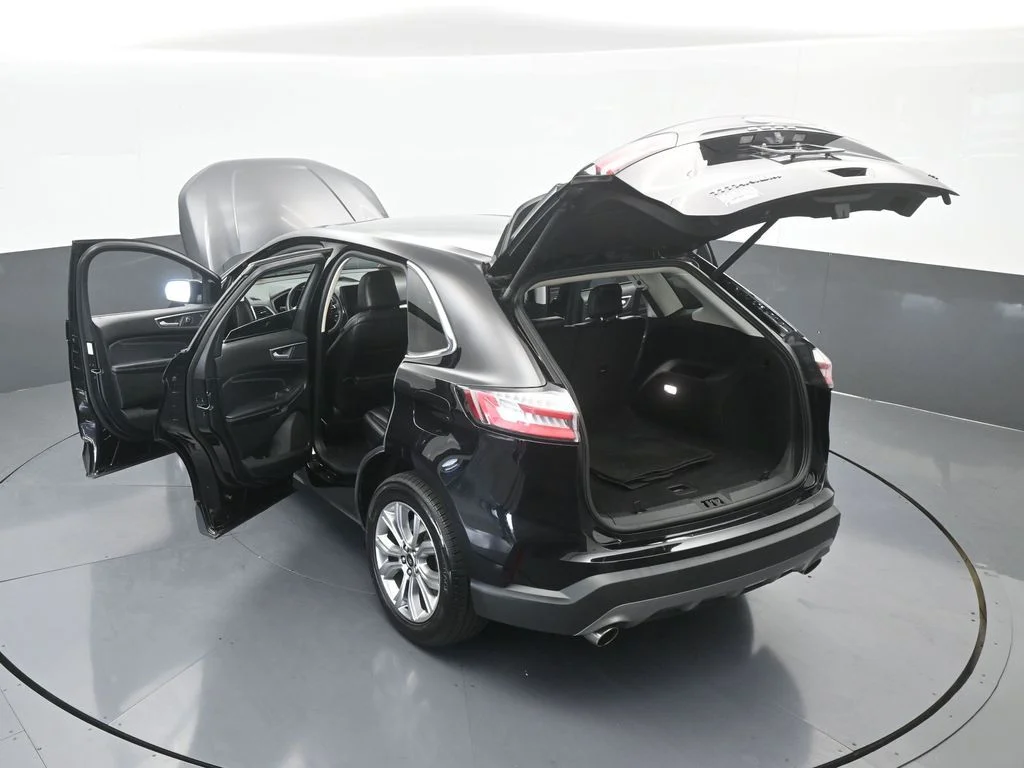 Used 2024 Black Metallic Ford Titanium image 70