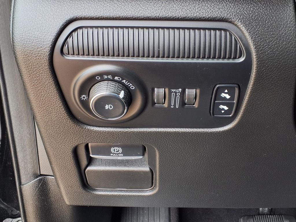 Used 2024 Black Jeep Series II image 25