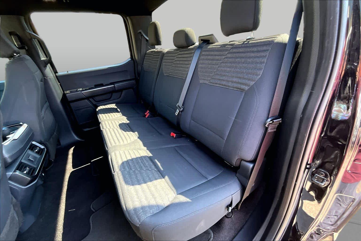 Used 2022 Agate Black Metallic Ford XL image 21