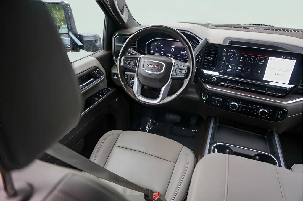 Used 2024 Blue GMC SLT image 30
