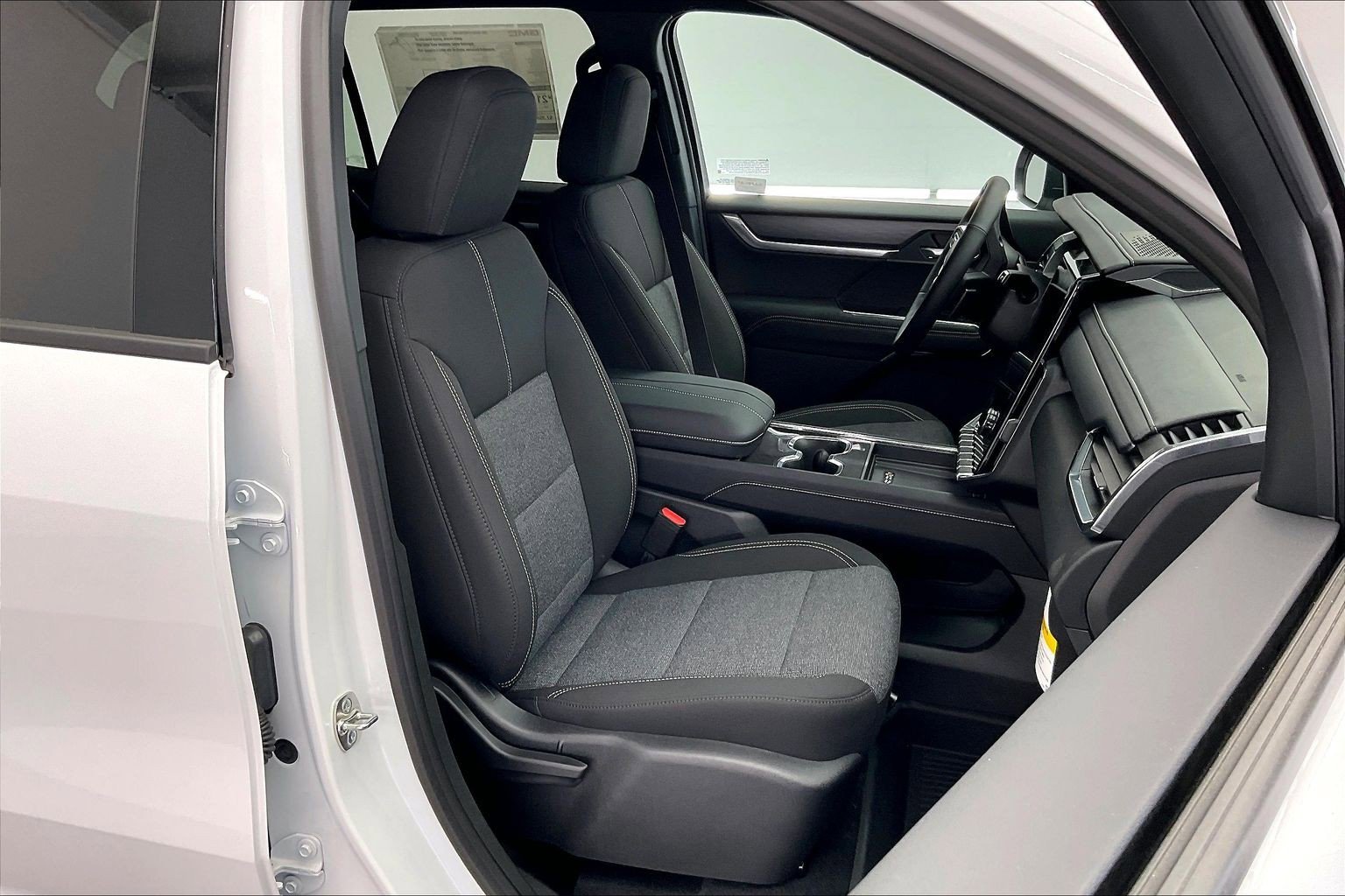 2026 GMC Acadia Elevation - Photo 9