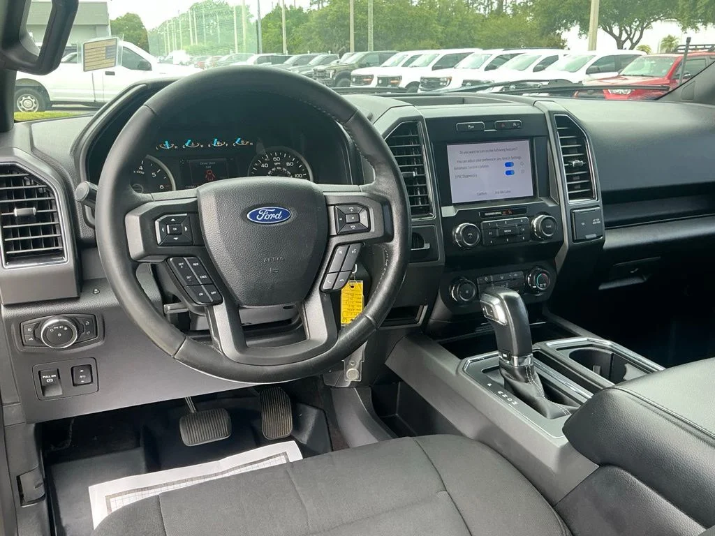 Used 2020 Silver Ford XLT image 39