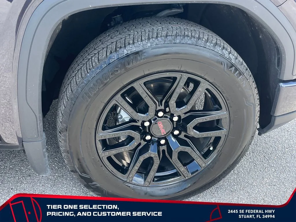Used 2025 Titanium Rush Metallic GMC Elevation image 21