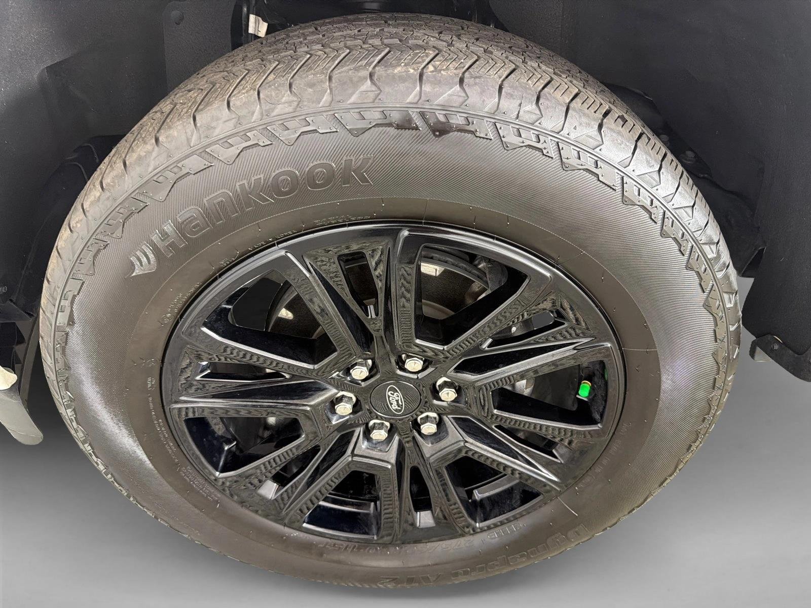 Used 2025 Star White Metallic Tri-Coat Ford Platinum image 12