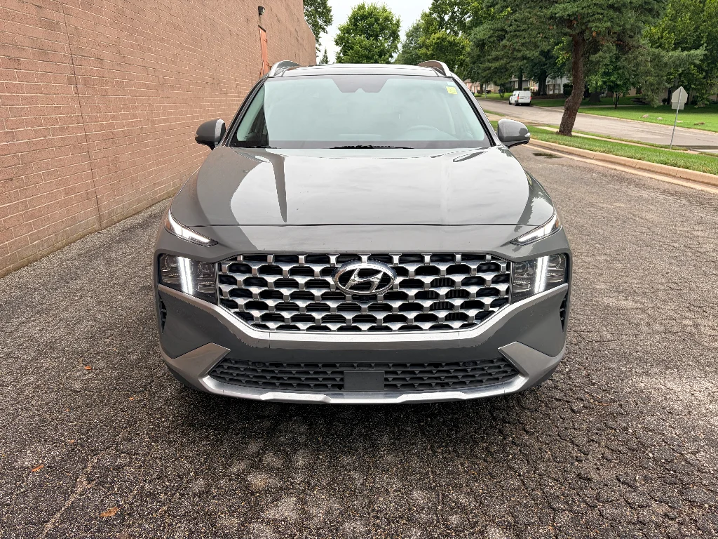 Used 2023 Hampton Gray Hyundai Limited image 8
