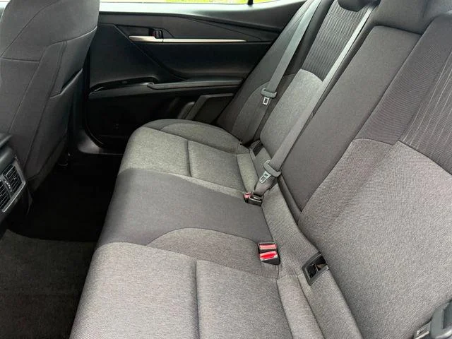 2025 Toyota Camry LE - Photo 56