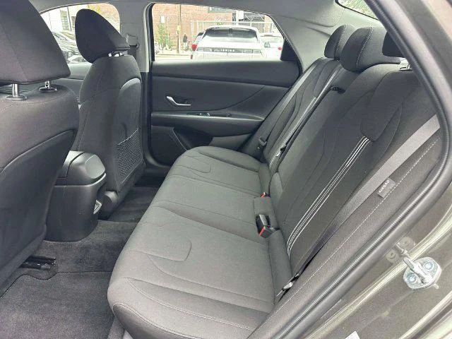 Used 2024 Amazon Gray Hyundai SEL image 14