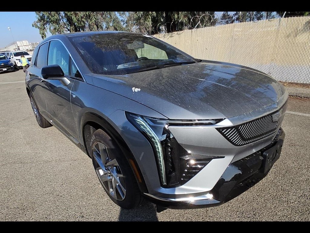 Used 2027 Silver Cadillac Luxury image 3