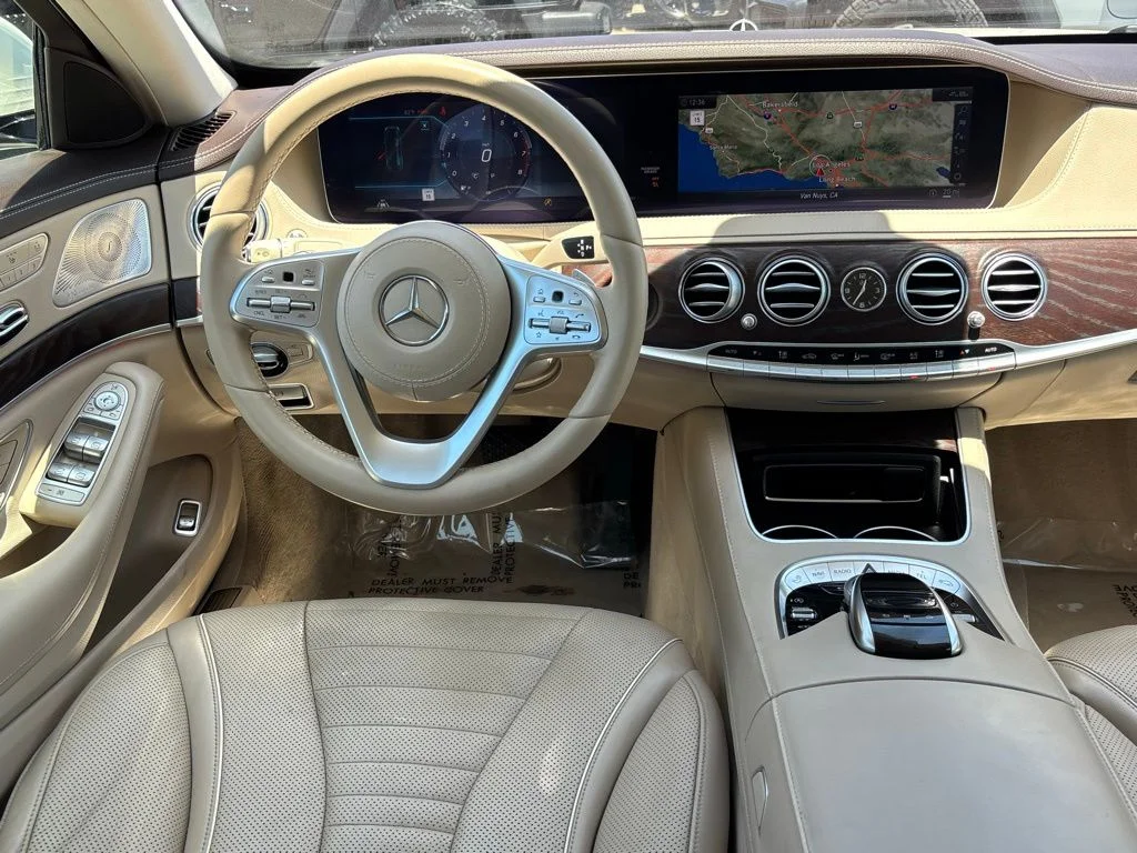 Used 2020 designo Diamond White Metallic Mercedes-Benz S 560 image 16