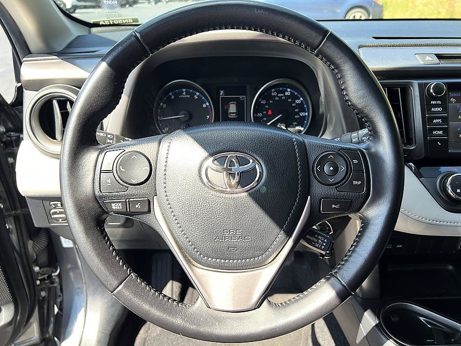 Used 2017 Magnetic Gray Metallic Toyota XLE image 13