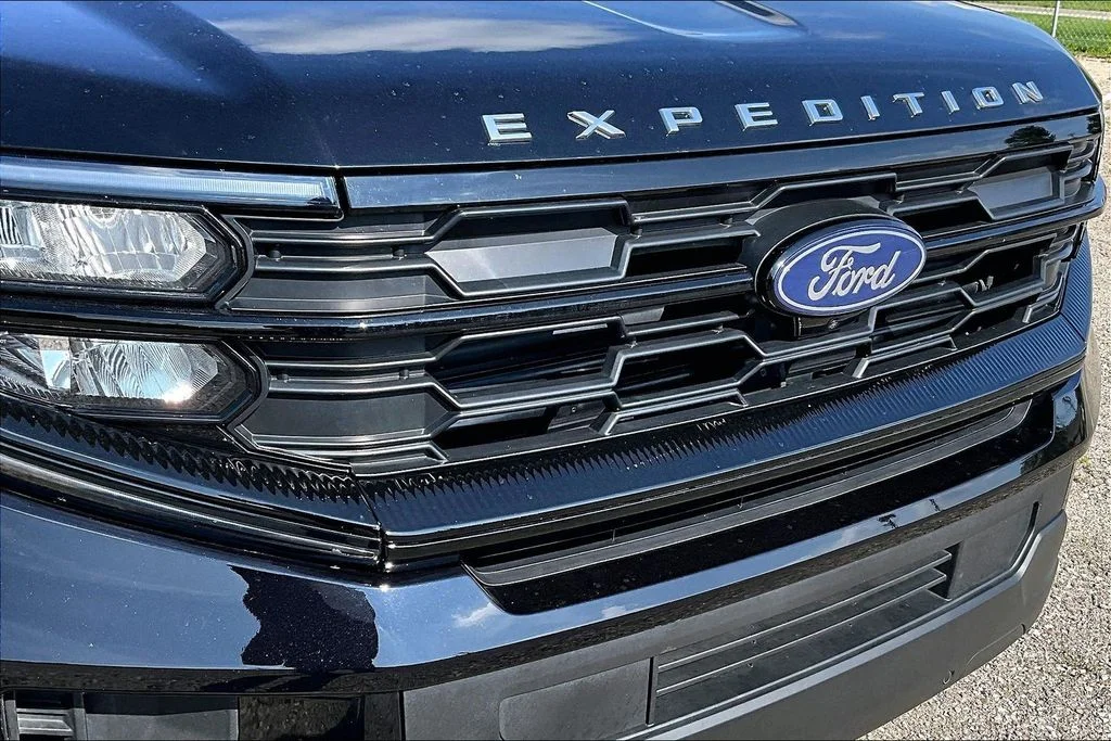 Certified Used 2025 Black Metallic Ford Active image 29
