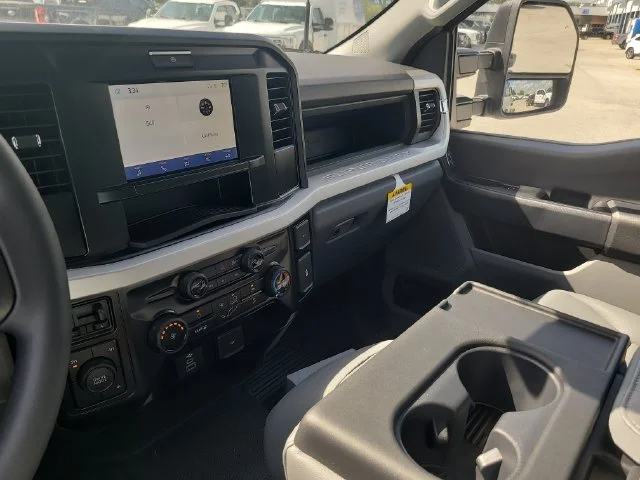 New 2026 Oxford White Ford XL image 20