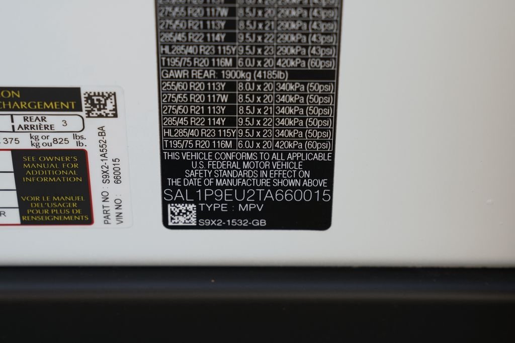 Used 2026 White Land Rover SE image 34