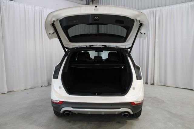 Used 2019 White Lincoln Reserve image 33