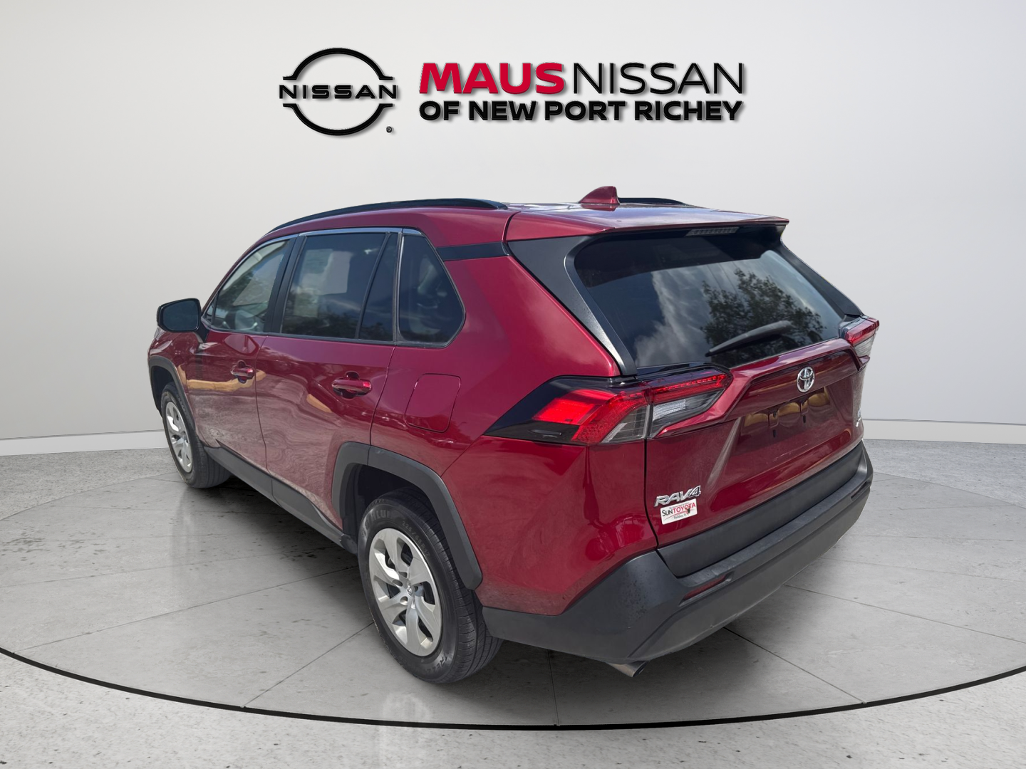 Used 2021 Red Toyota LE image 9