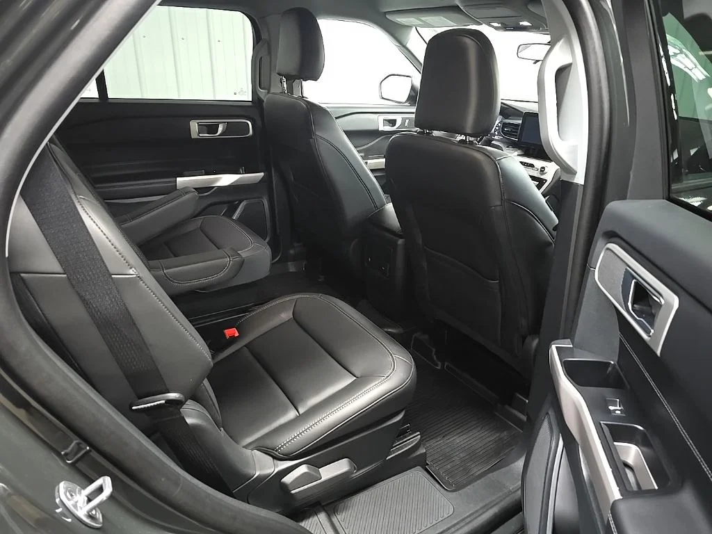 Used 2024 Green Metallic Ford XLT image 23