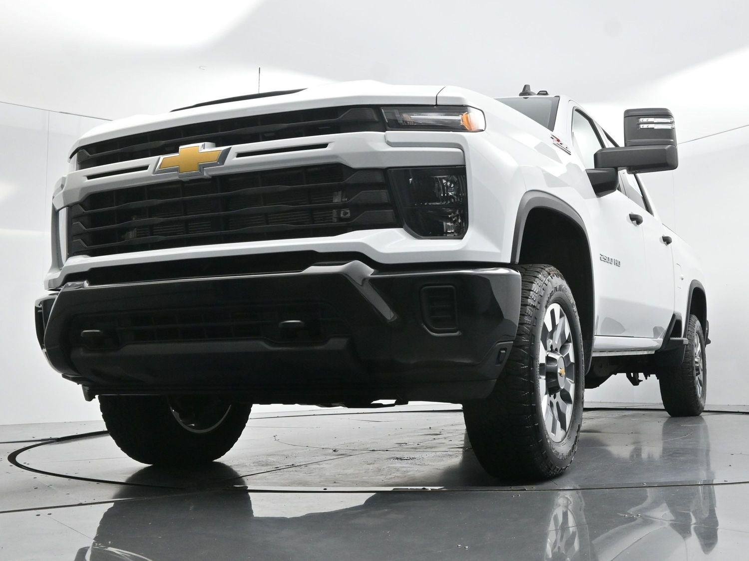 Used 2024 Summit White Chevrolet Custom image 44