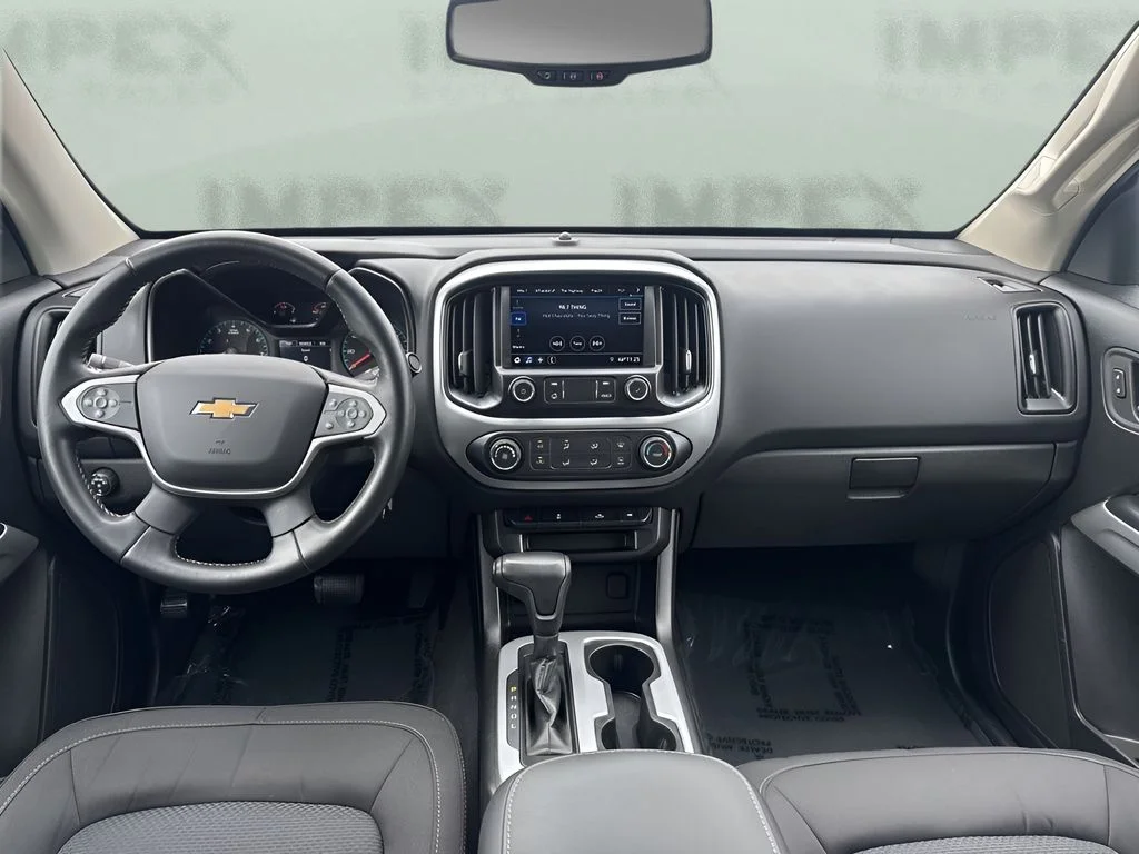 Used 2021 Gray Chevrolet LT image 12