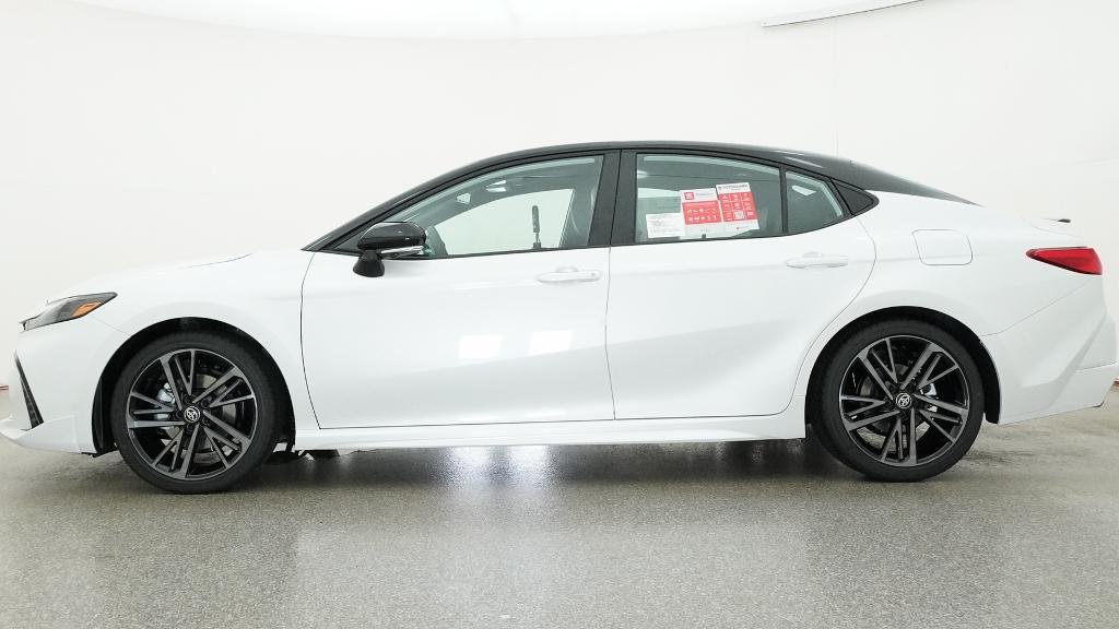 New 2026 Wind Chill Pearl with Midnight Black Metallic roof Toyota XSE image 13