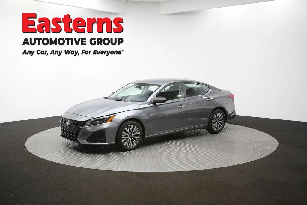Used 2024 Gray Nissan 2.5 SV image 55