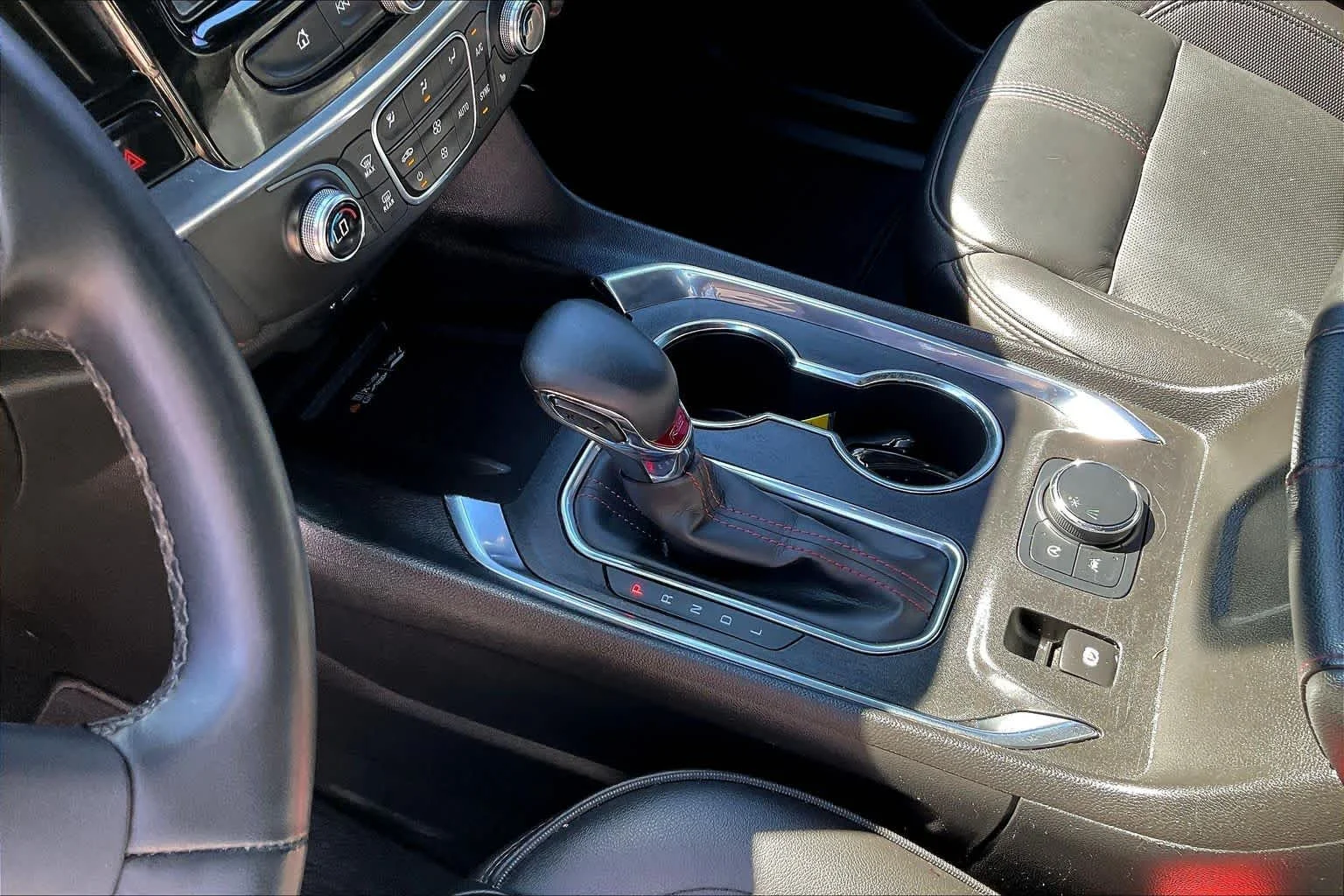 Used 2023 Iridescent Pearl Tricoat Chevrolet RS image 31