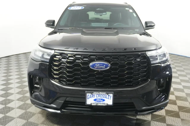 Used 2025 Agate Black Metallic Ford ST image 8