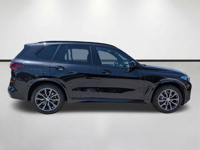 Used 2026 Black Sapphire Metallic BMW sDrive40i image 4