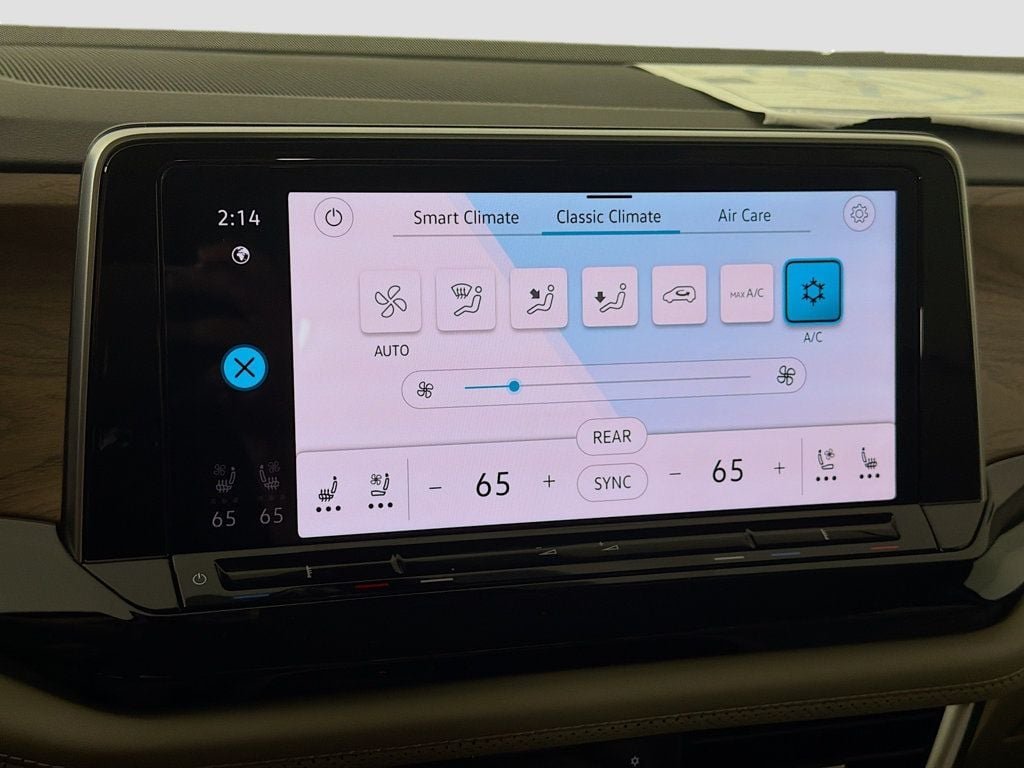New 2026 Pure Gray Volkswagen 2.0T SE w/Technology 4MOTION image 15