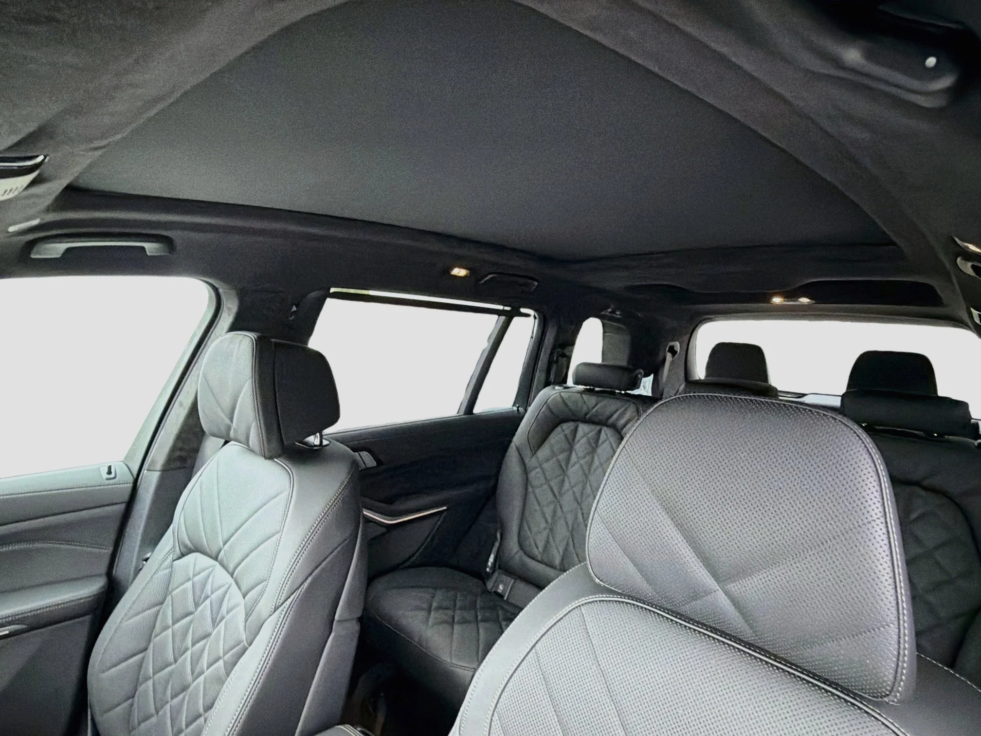 New 2027 Skyscraper Grey Metallic BMW xDrive40i image 29
