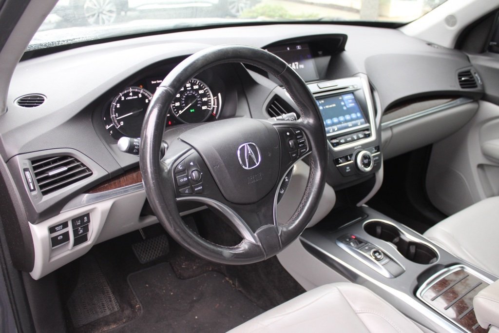 2018 Acura MDX photo 2