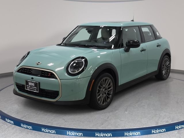 Used 2026 Green MINI Iconic image 1