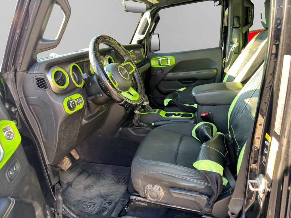 Used 2021 Black Clearcoat Jeep Overland image 3