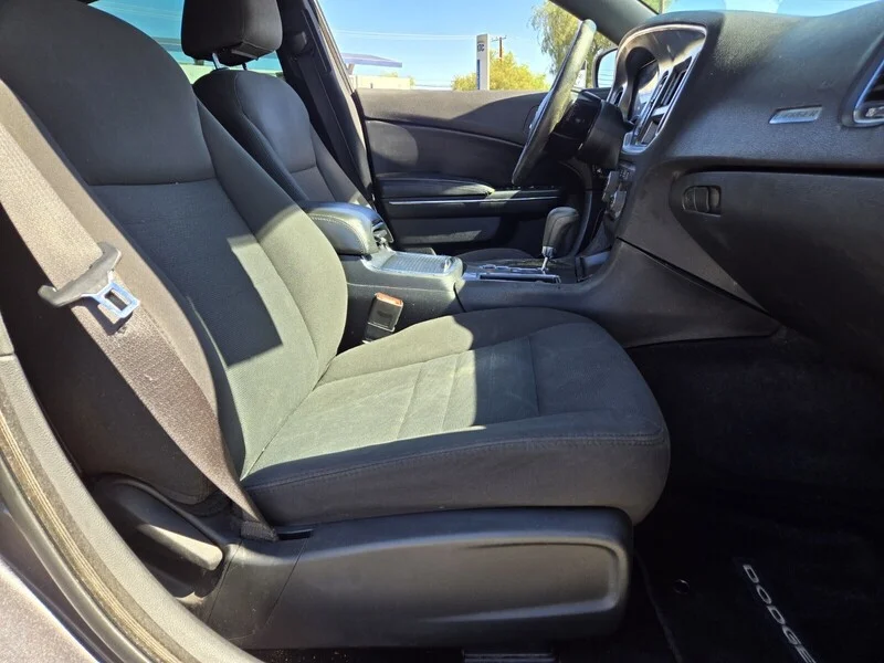 Used 2014 Gray Dodge SE image 12