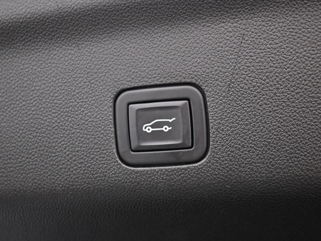 2021 Chevrolet Tahoe RST - Photo 37