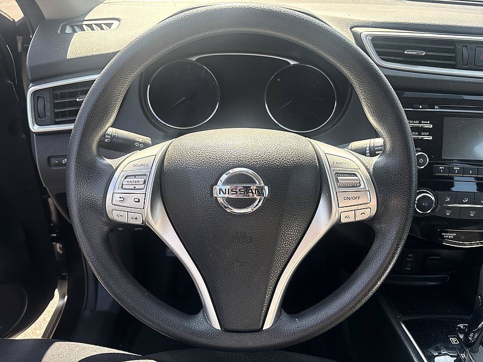 Used 2016 Magnetic Black Nissan S image 21