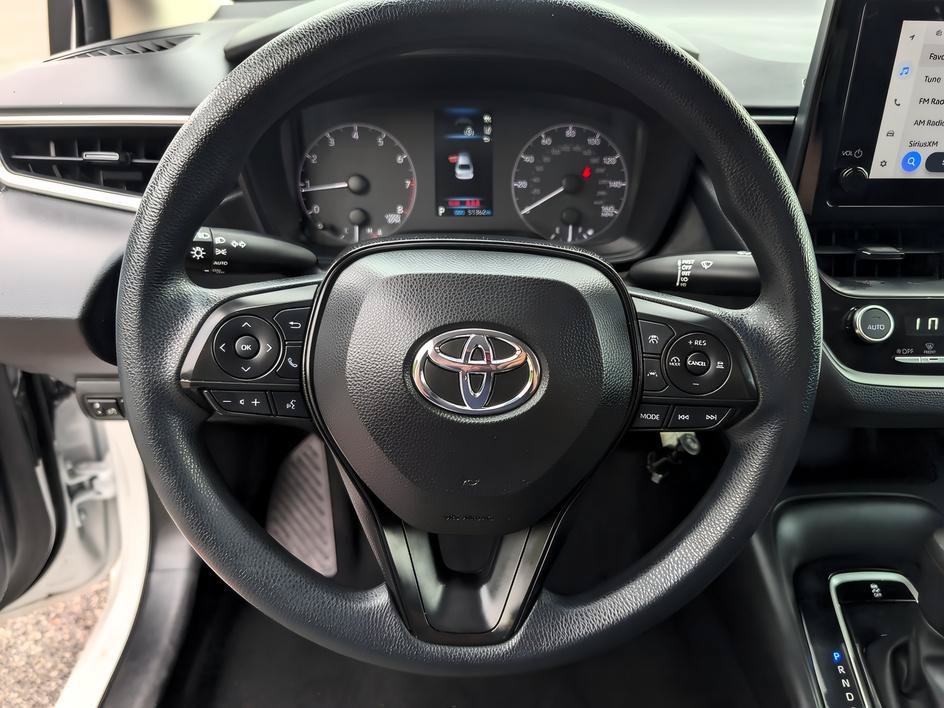 Used 2024 Ice Toyota LE image 14