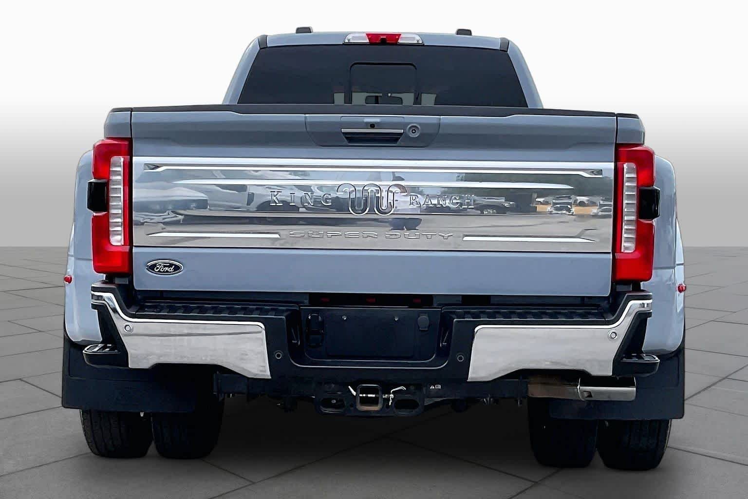 Used 2024 Glacier Gray Metallic TriCoat Ford King Ranch image 4